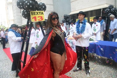 Sexta 13-18